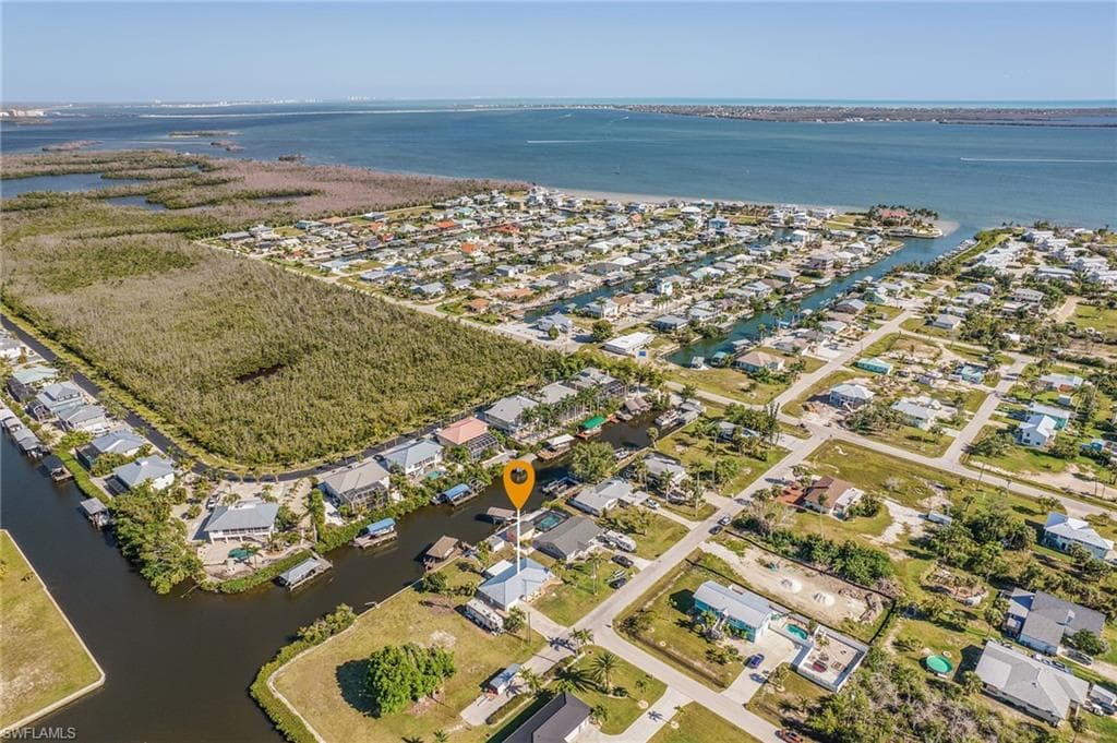2596 Baybreeze ST ST. JAMES CITY, FL 33956