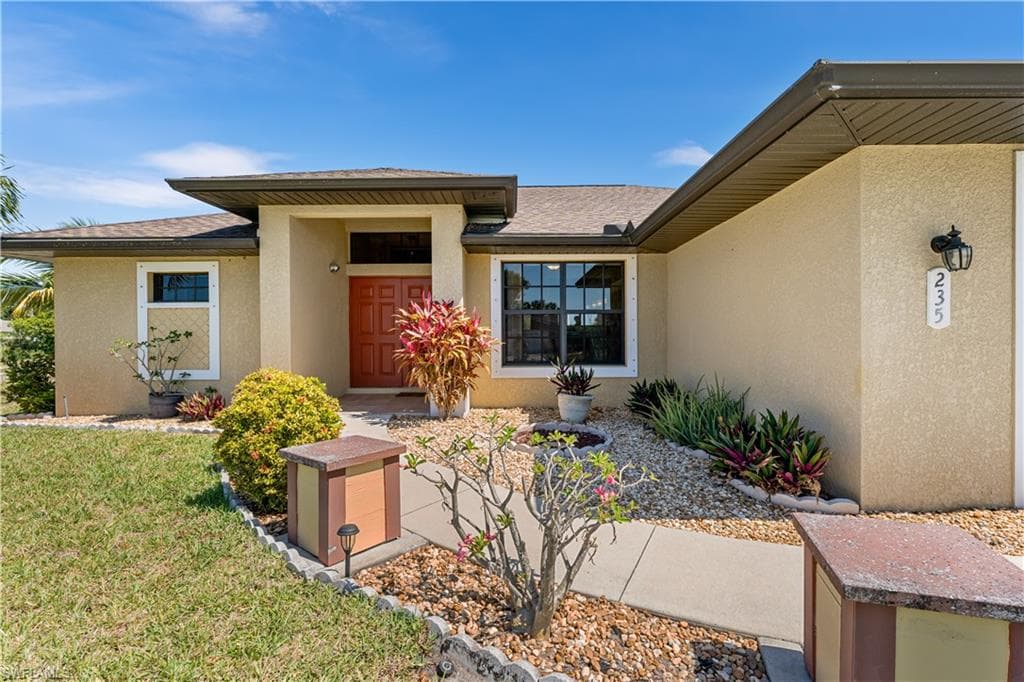 235 SW 28th TER CAPE CORAL, FL 33914