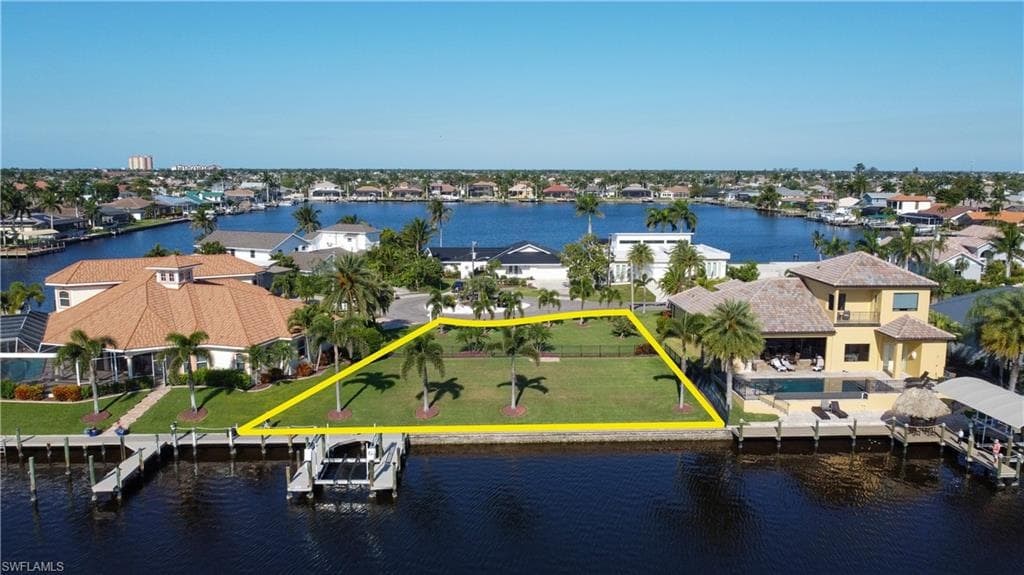 5227 SW 5TH PL CAPE CORAL, FL 33914