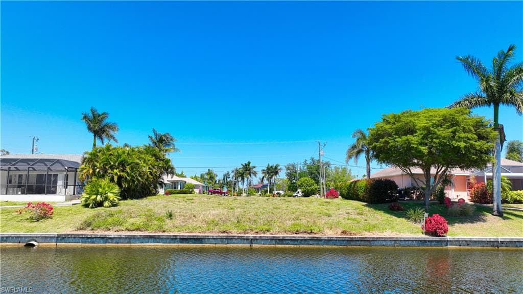 1716 SW 2nd ST CAPE CORAL, FL 33991