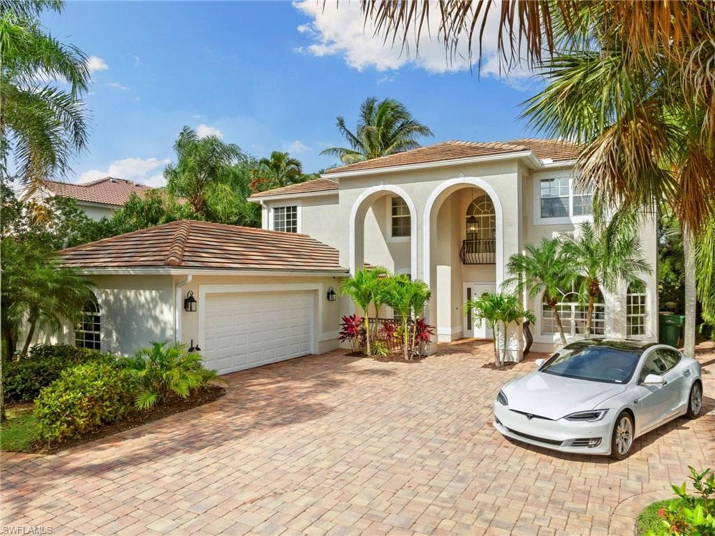 2384 Heritage Greens DR NAPLES, FL 34119
