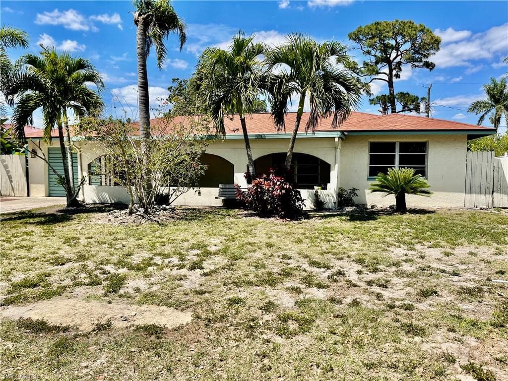 10655 Woods CIR BONITA SPRINGS, FL 34135