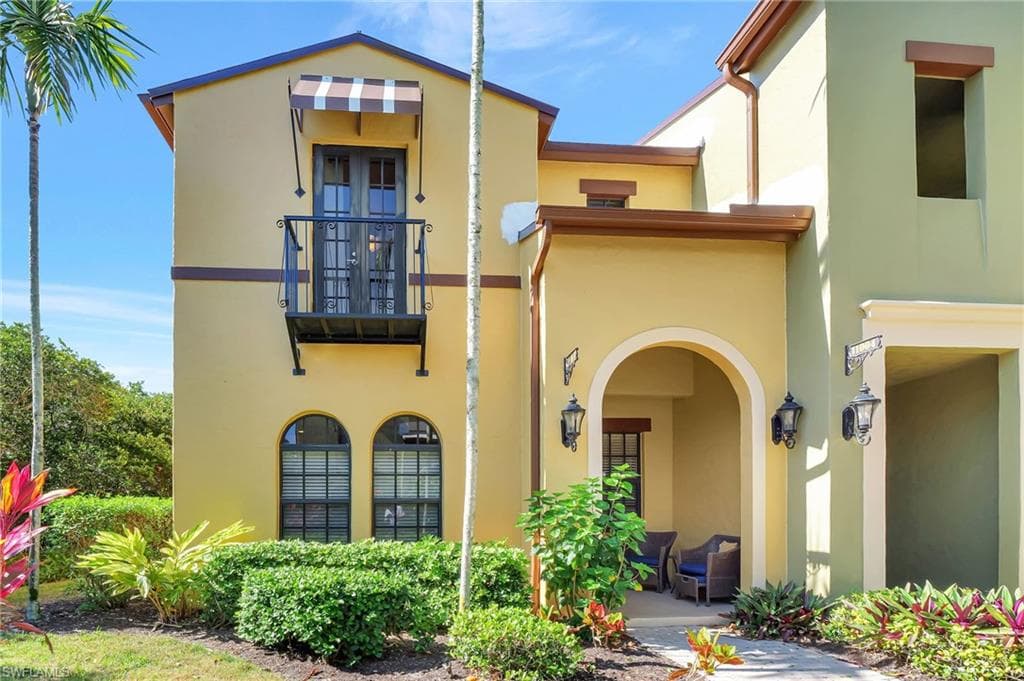 9092 Chula Vista ST 11005 NAPLES, FL 34113