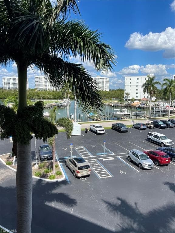 3 Bluebill AVE 411 NAPLES, FL 34108