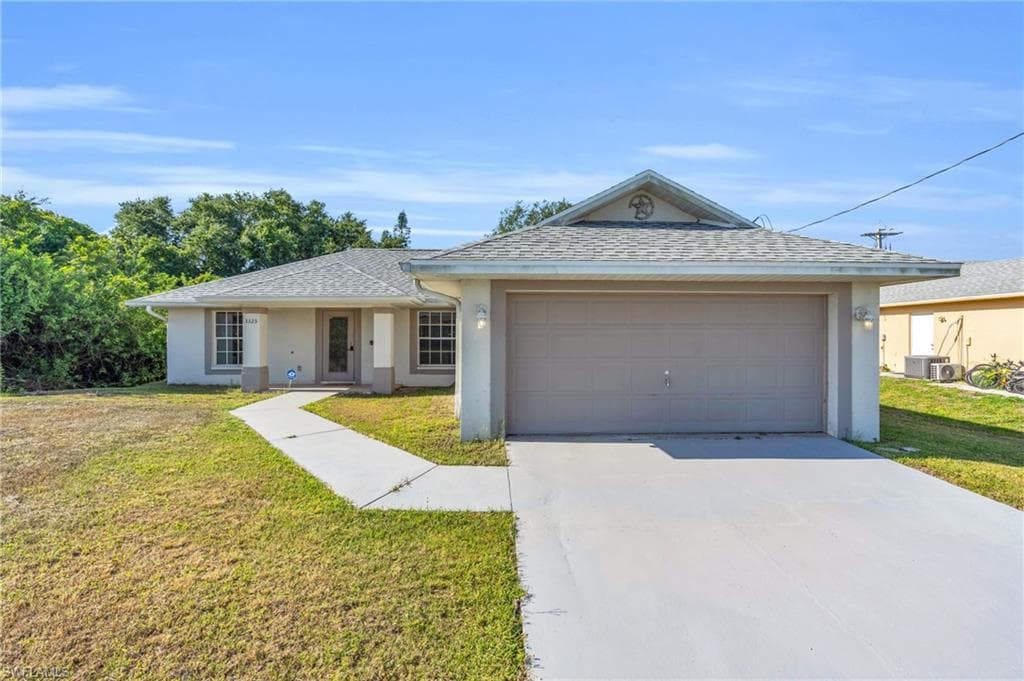 3325 13th ST W LEHIGH ACRES, FL 33971