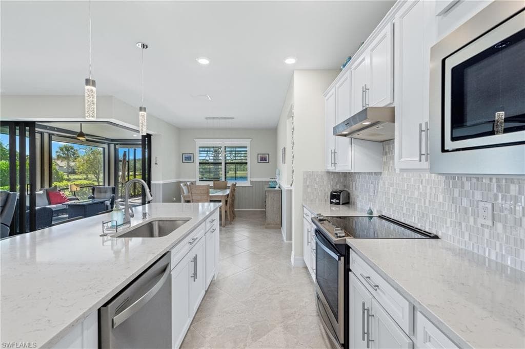 11306 Tiverton TRCE FORT MYERS, FL 33913