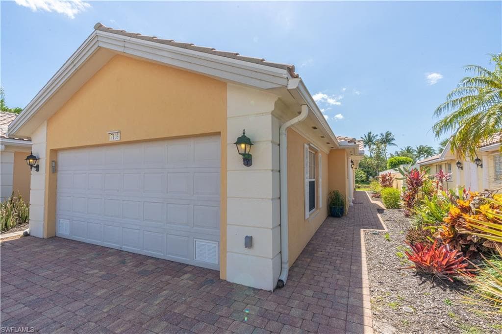 7103 Marconi CT NAPLES, FL 34114