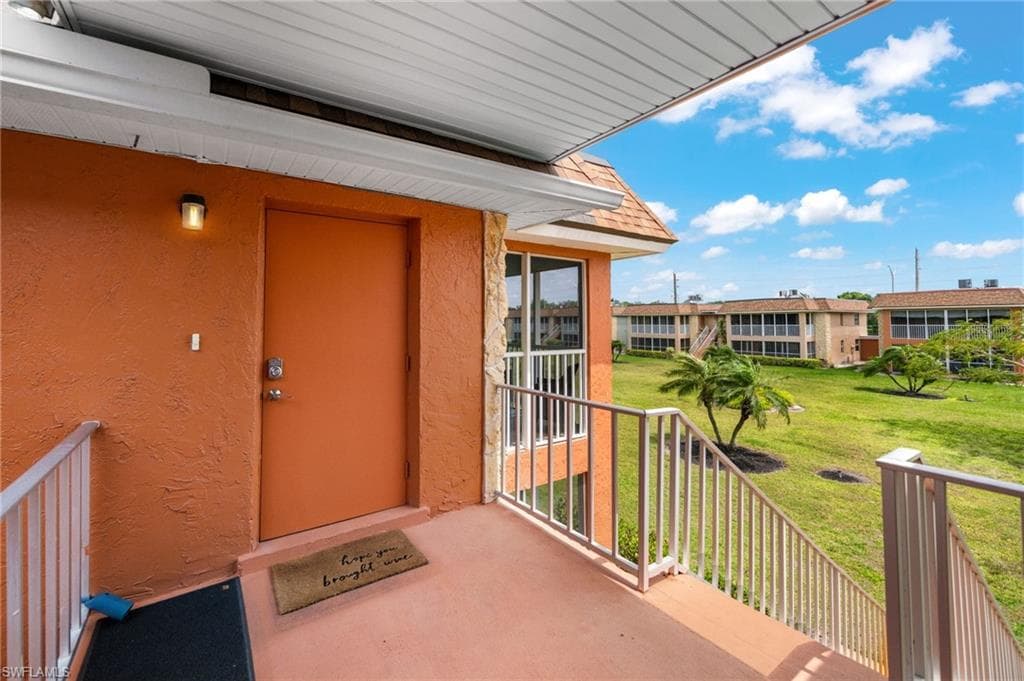 1400 Pompei LN 14 NAPLES, FL 34103