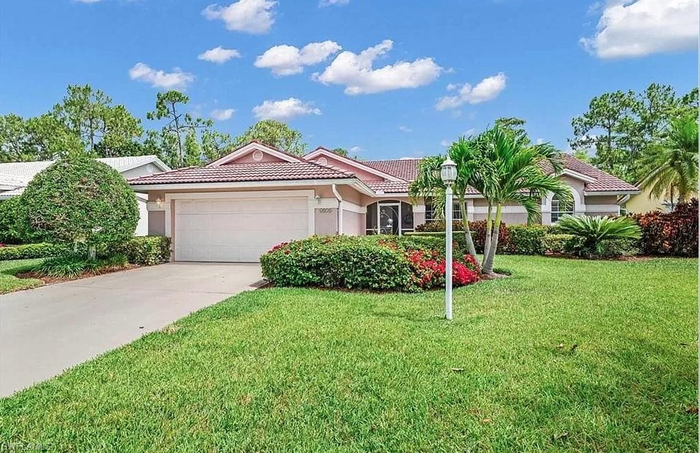 6858 Chartwell LN NAPLES, FL 34104
