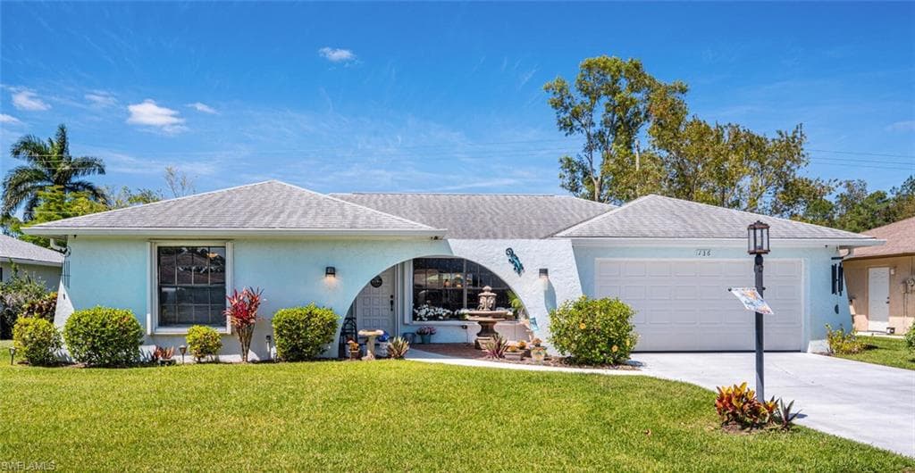 136 Marseille DR NAPLES, FL 34112