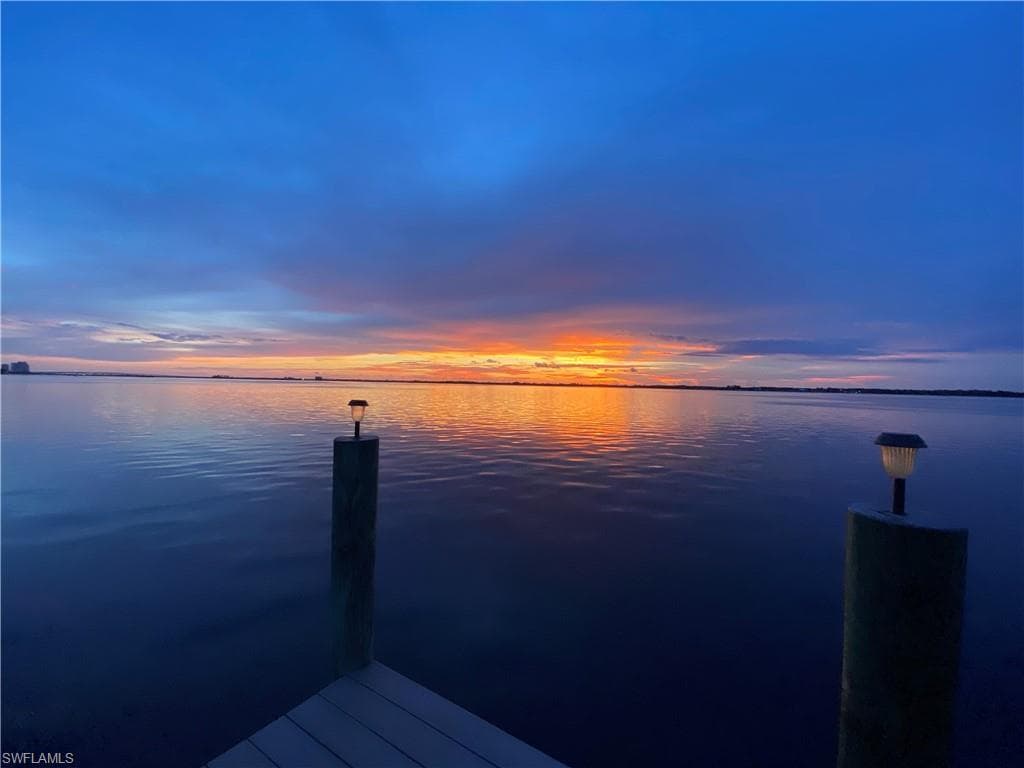 4021 E River DR FORT MYERS, FL 33916