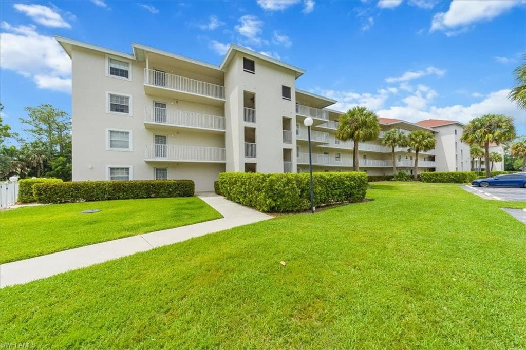 441 Quail Forest BLVD A402 NAPLES, FL 34105