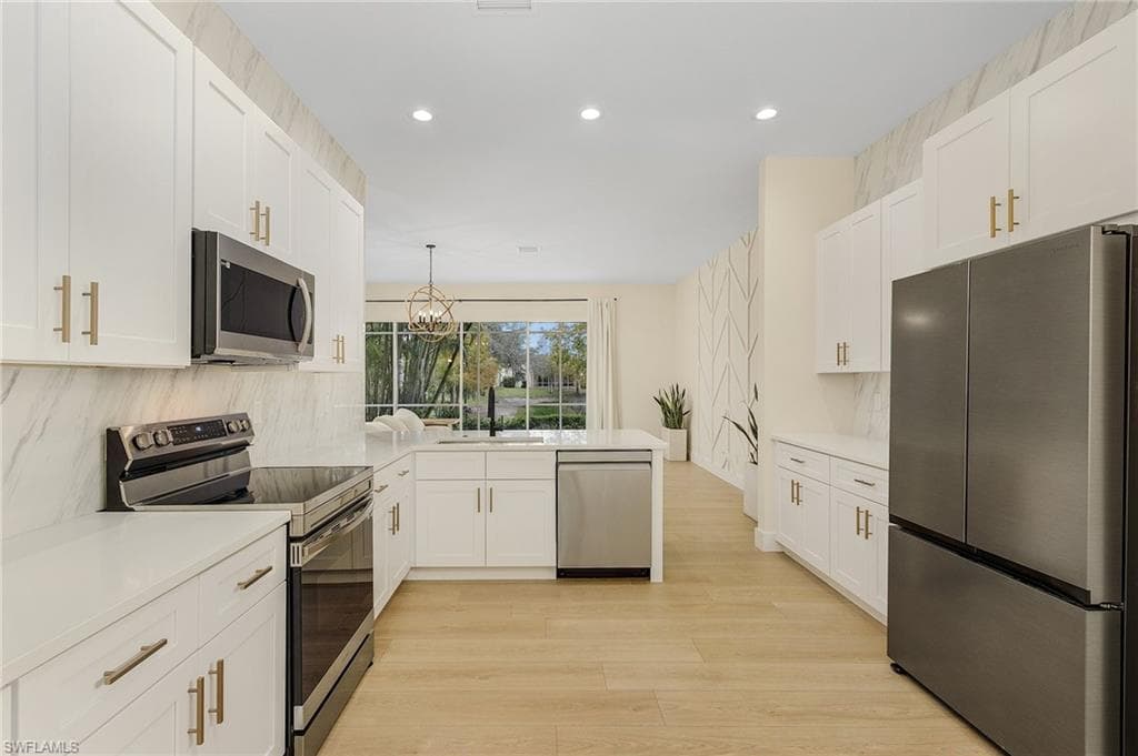 9586 Lismore LN ESTERO, FL 33928