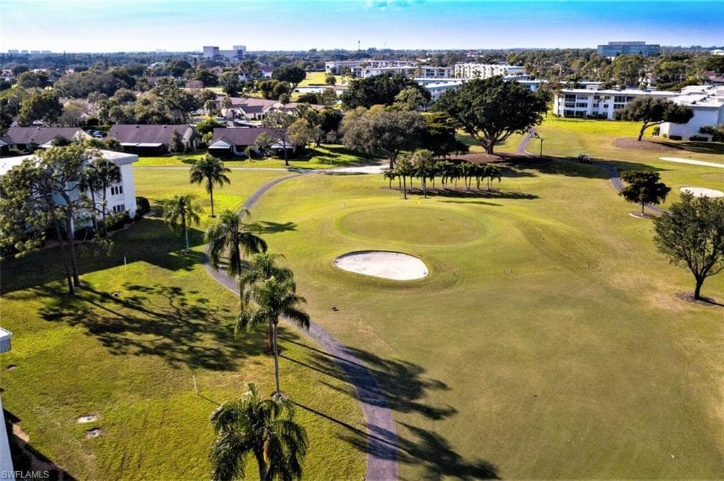 6102 Augusta DR 202 FORT MYERS, FL 33907