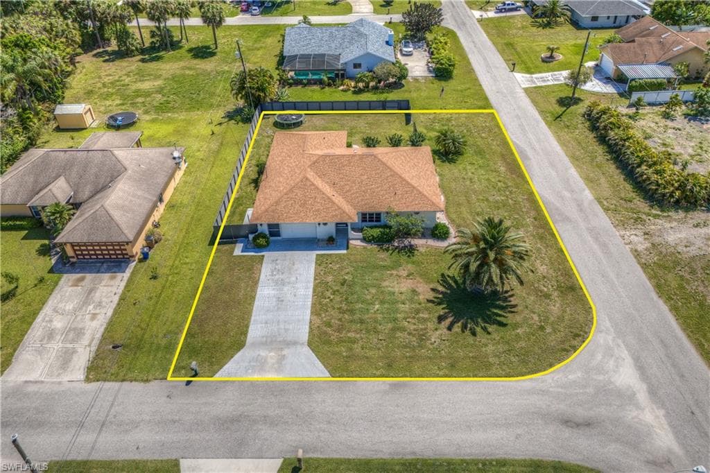 34 Duval AVE LEHIGH ACRES, FL 33936