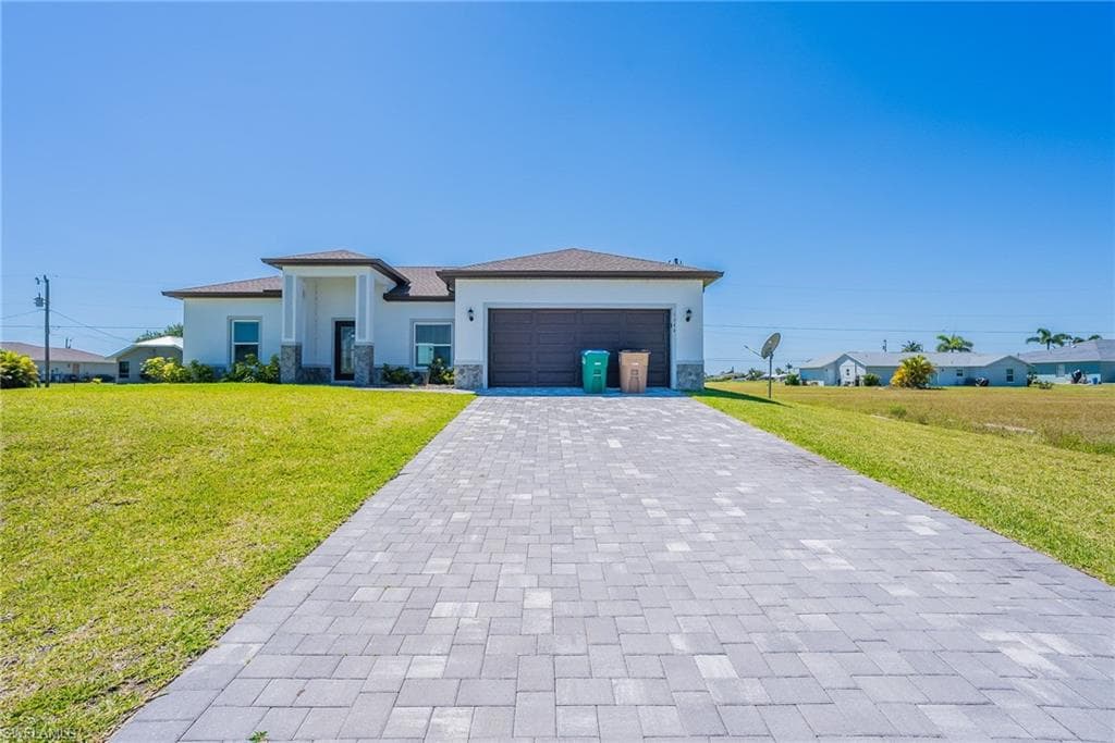1144 2nd AVE CAPE CORAL, FL 33993