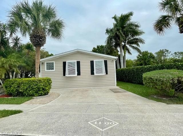 1100 Diamond Lake CIR NAPLES, FL 34114