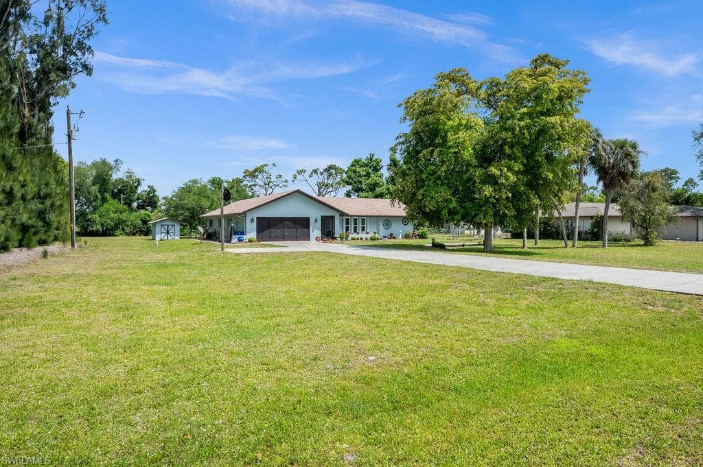 1540 Orchid RD NORTH FORT MYERS, FL 33903