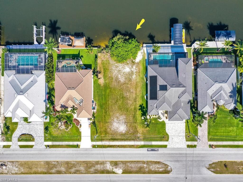 3800 Surfside BLVD CAPE CORAL, FL 33914