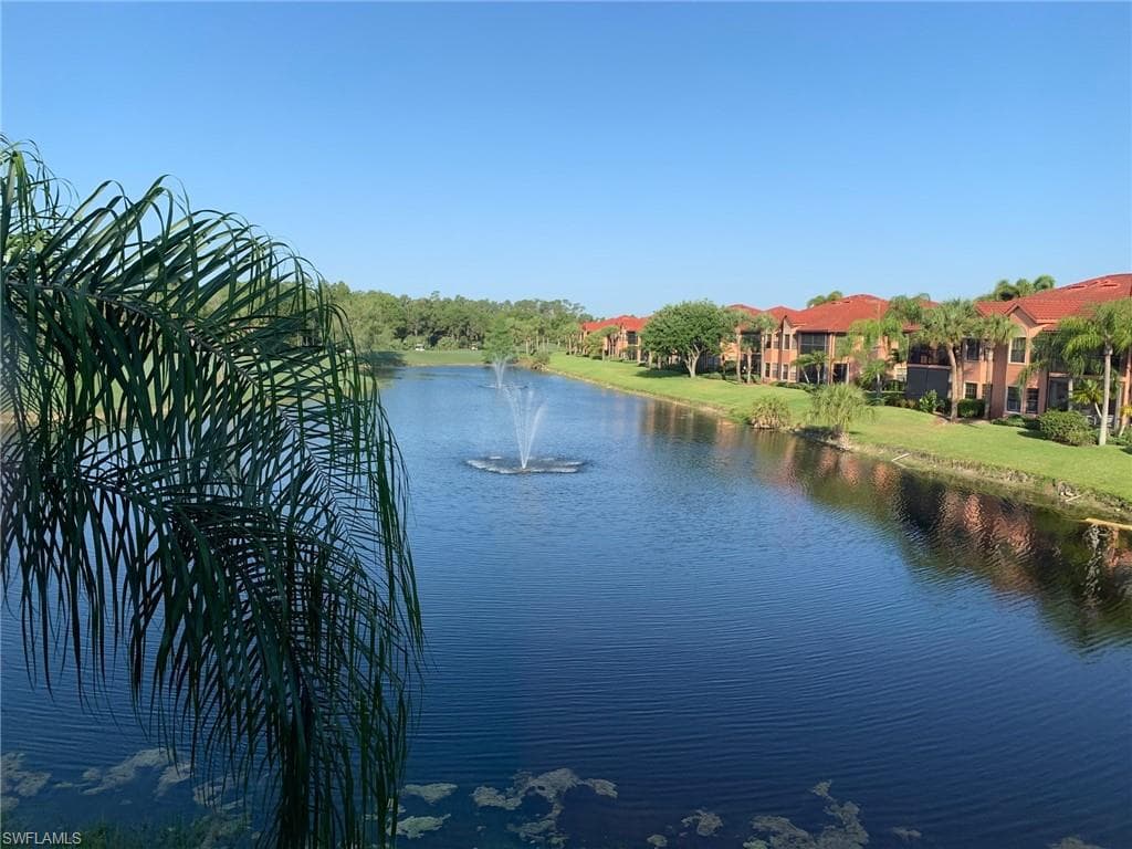 5705 Heron LN 806 NAPLES, FL 34110