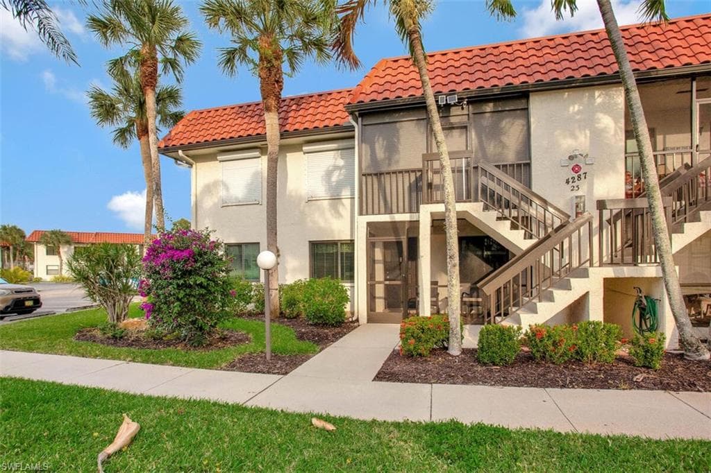 4287 27th CT SW 103 NAPLES, FL 34116