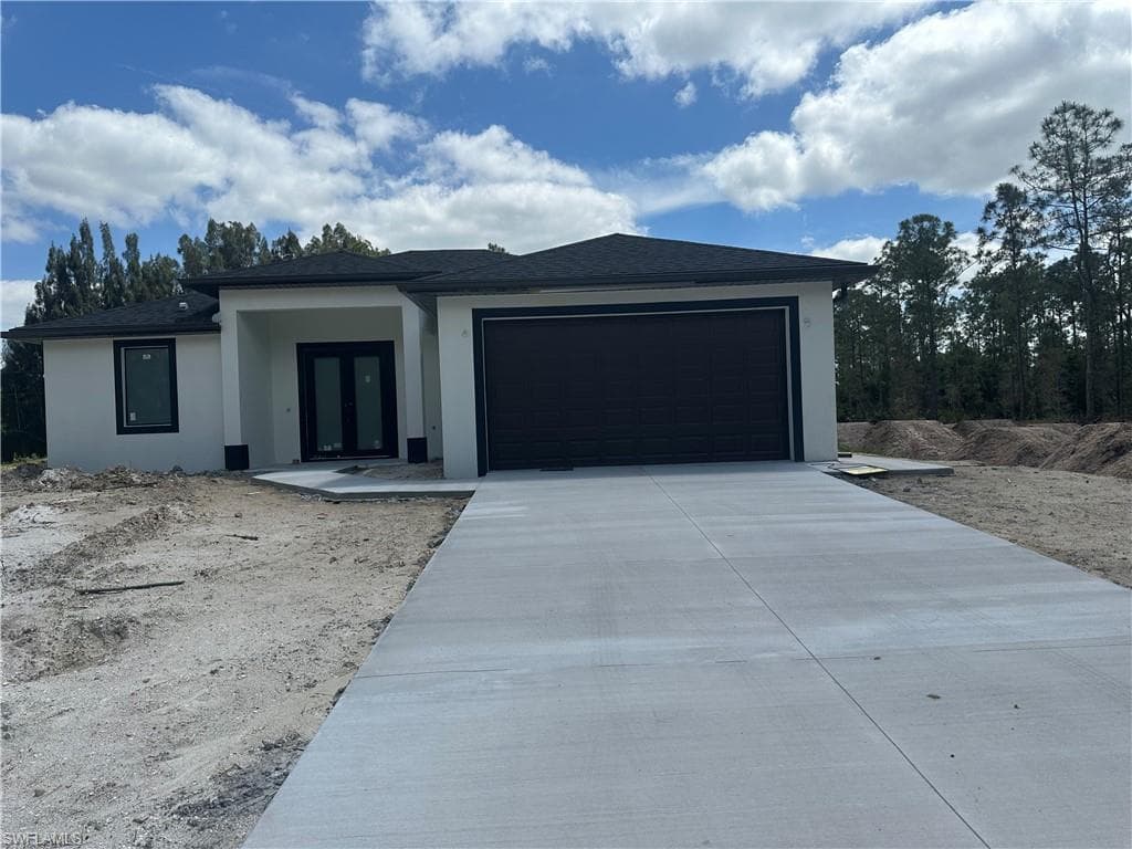 1306 McArthur AVE LEHIGH ACRES, FL 33972