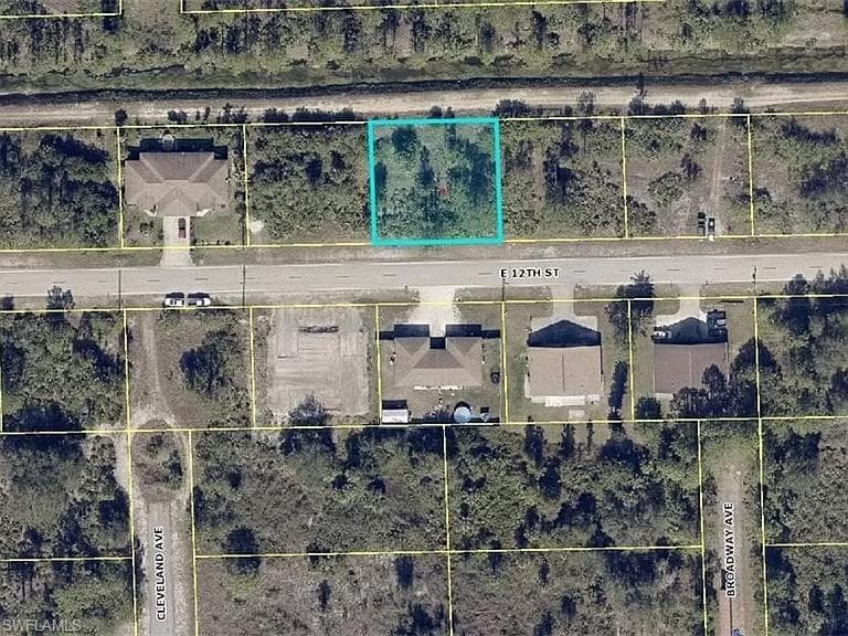 1521-1523 E 12th ST LEHIGH ACRES, FL 33972