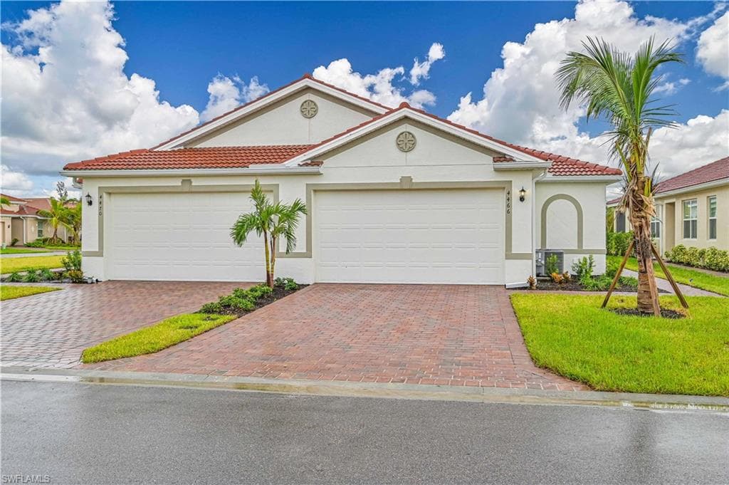 4466 Dutchess Park RD FORT MYERS, FL 33916