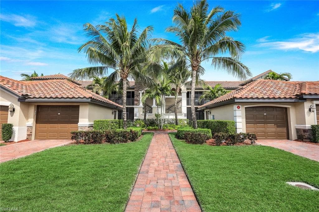 17986 Bonita National BLVD 2011 BONITA SPRINGS, FL 34135