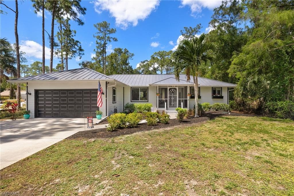 481 Weber BLVD N NAPLES, FL 34120