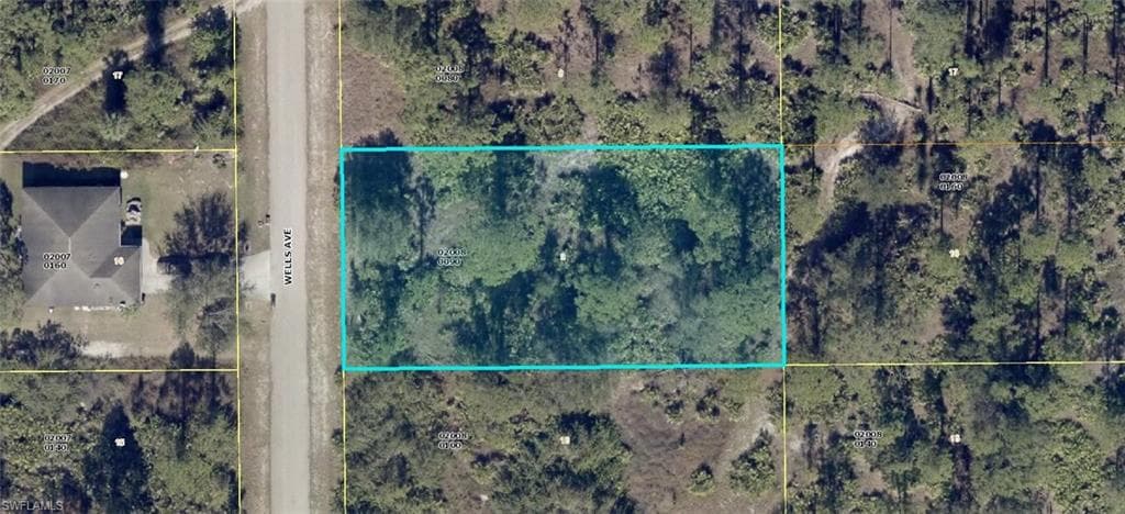 1210 Wells AVE LEHIGH ACRES, FL 33972