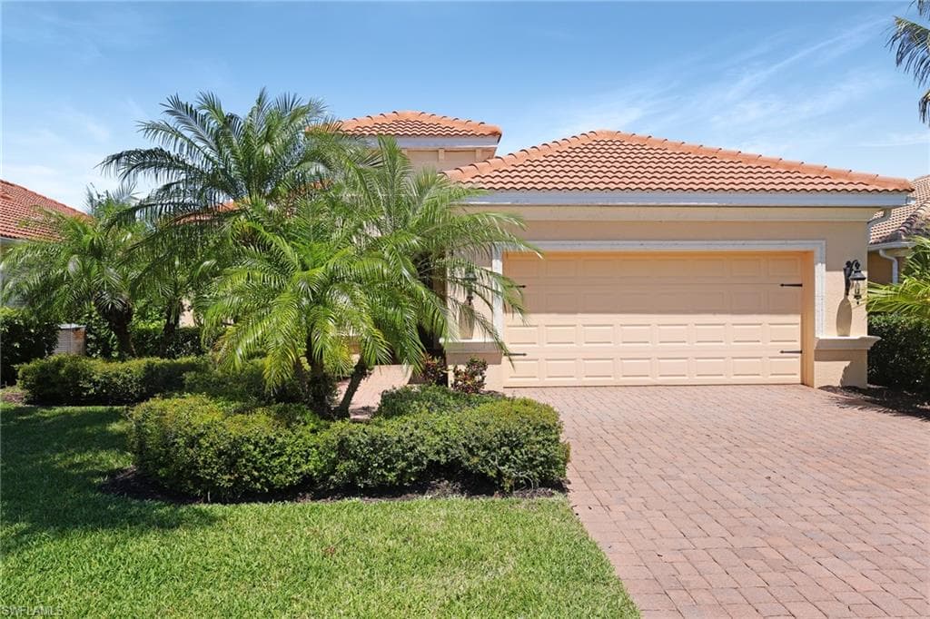 14483 Manchester DR NAPLES, FL 34114