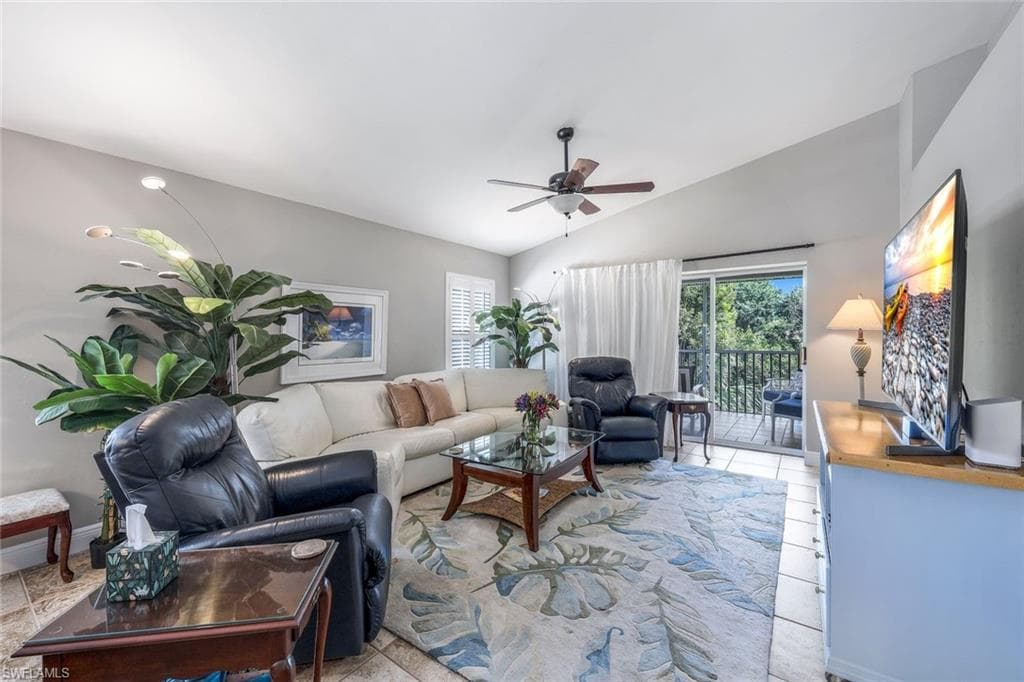 1000 Mainsail DR 122 NAPLES, FL 34114