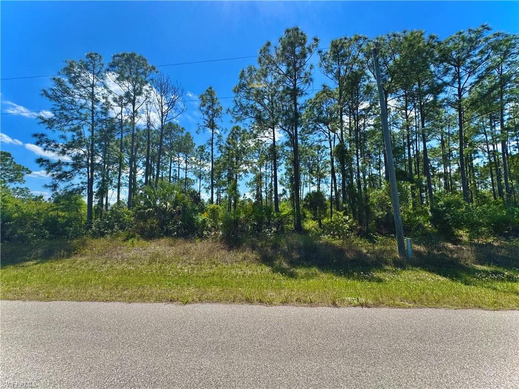 3305 43rd ST W LEHIGH ACRES, FL 33971