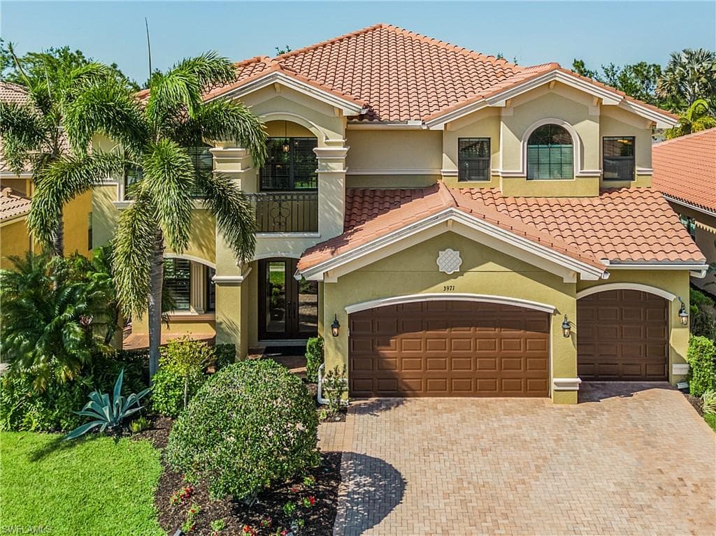 3971 Bering CT NAPLES, FL 34119