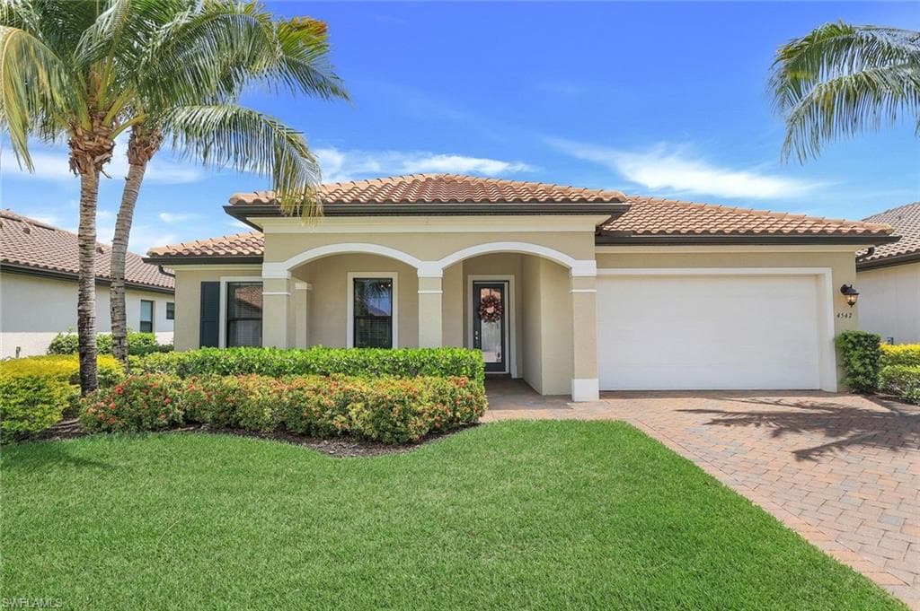 4547 Tamarind WAY NAPLES, FL 34119
