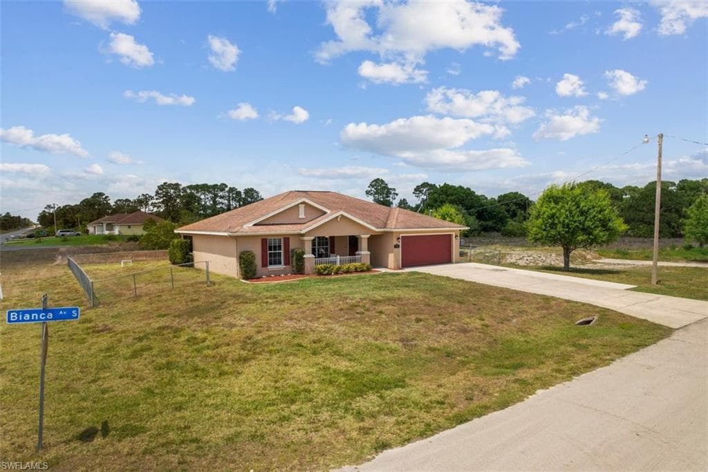 772 Bianca LEHIGH ACRES, FL 33974