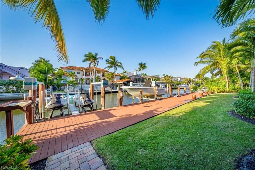 655 17th AVE S NAPLES, FL 34102