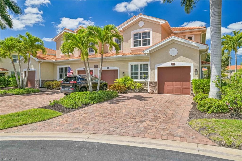 28087 Sosta LN 4 BONITA SPRINGS, FL 34135