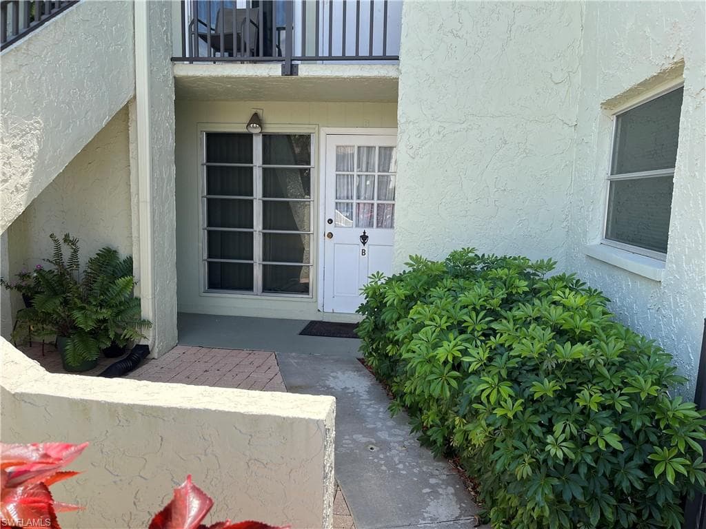 7400 College PKWY 77B FORT MYERS, FL 33907