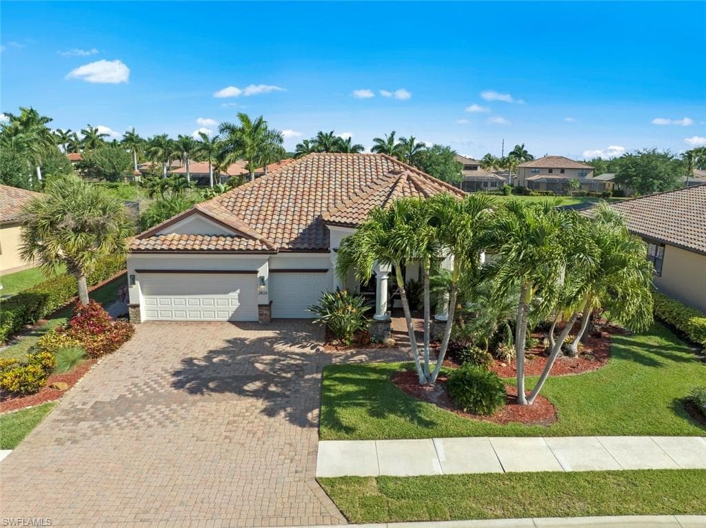 3826 TREASURE COVE CIR NAPLES, FL 34114