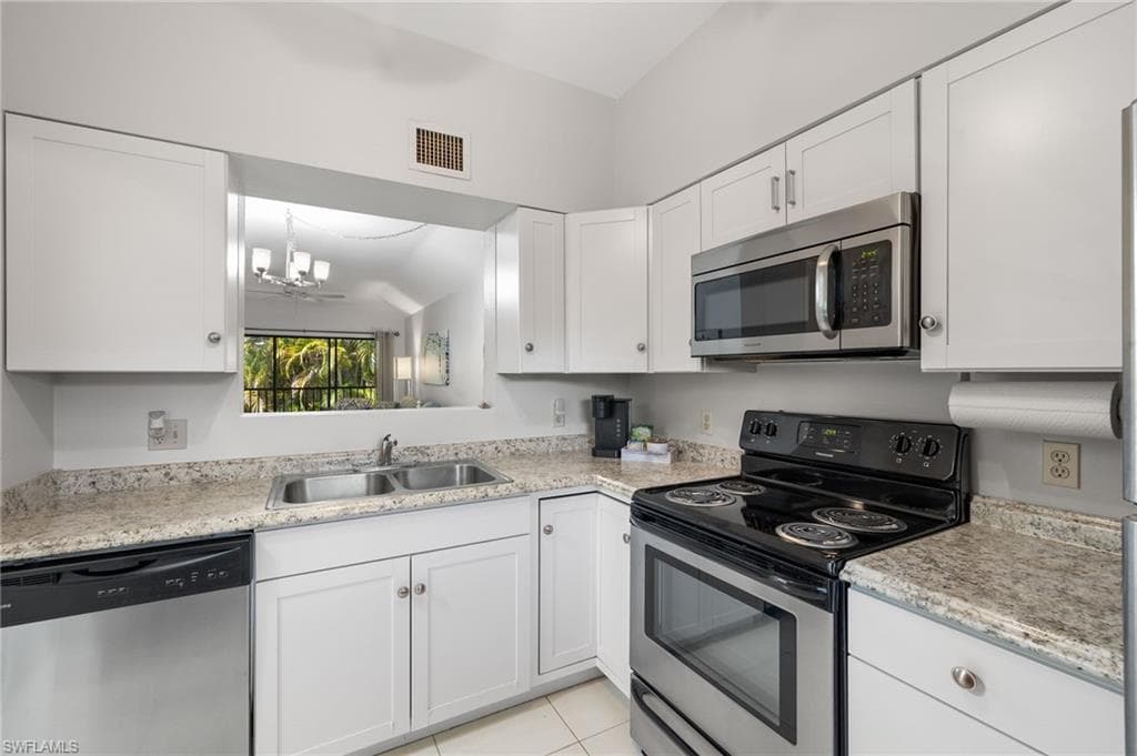 1865 Courtyard WAY F-206 NAPLES, FL 34112