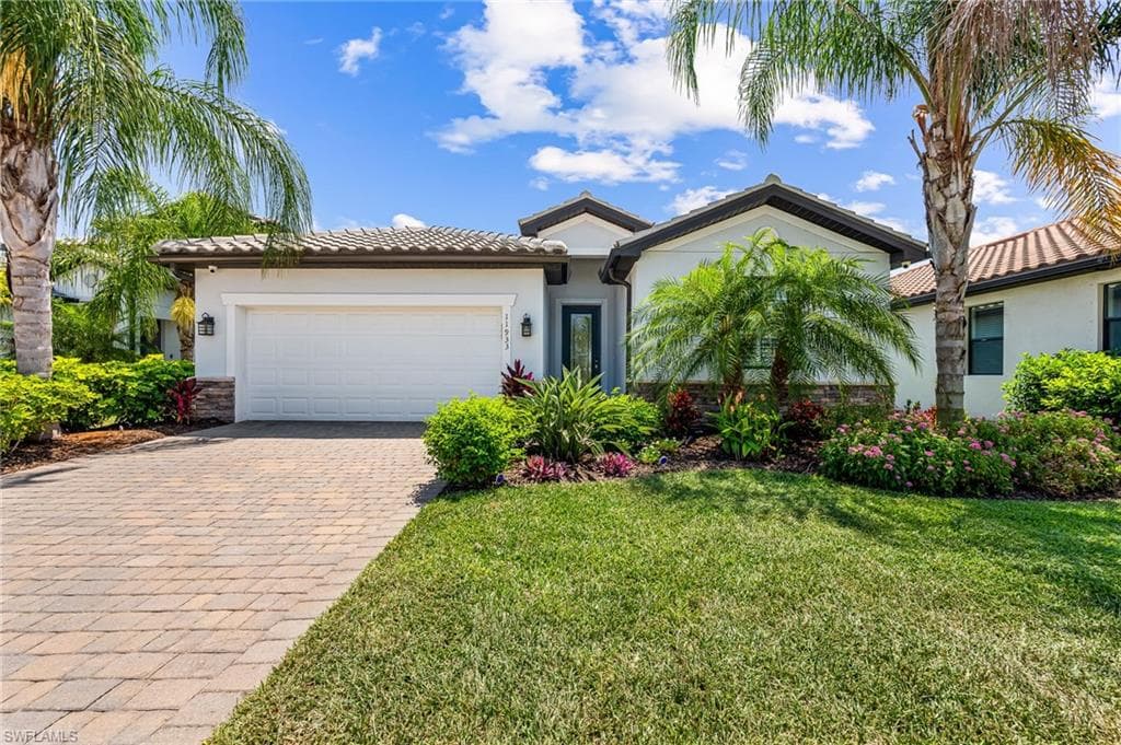11933 Silver Cobblestone WAY FORT MYERS, FL 33913