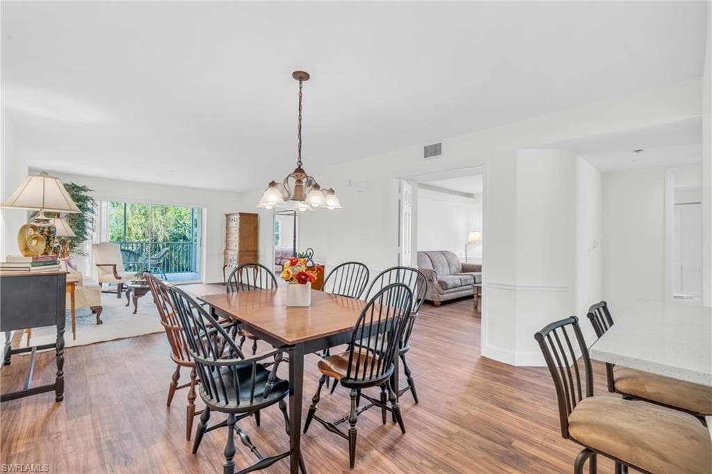 15475 Cedarwood LN 205 NAPLES, FL 34110