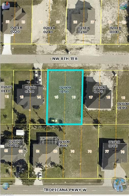 202 NW 8th TER CAPE CORAL, FL 33993