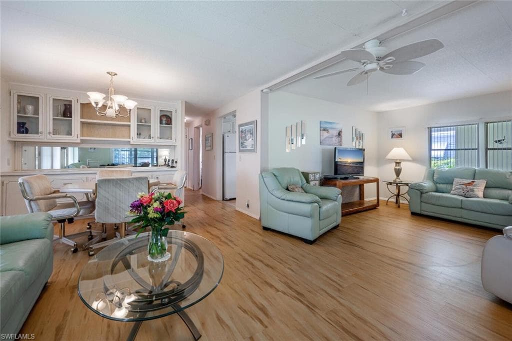 16 Le Mans Dr NAPLES, FL 34112
