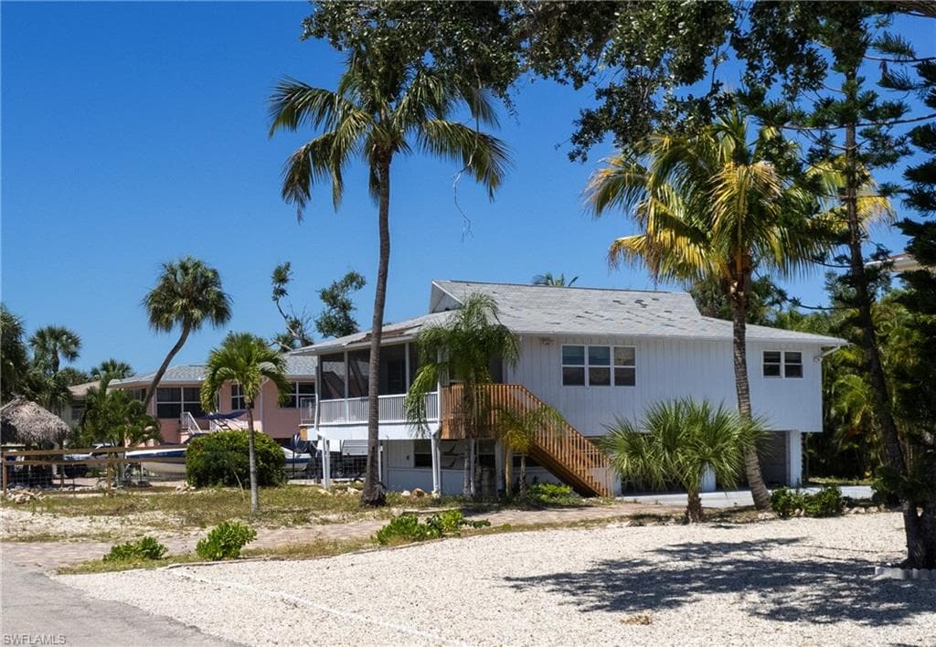 127 Andre Mar DR FORT MYERS BEACH, FL 33931