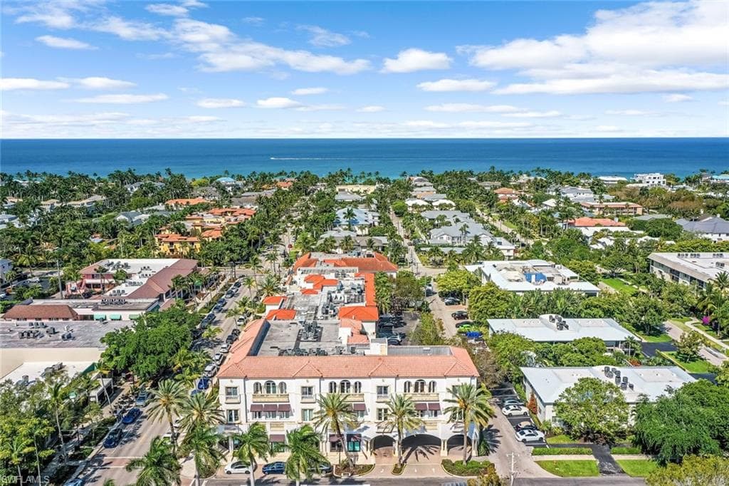365 5th AVE S 307 NAPLES, FL 34102
