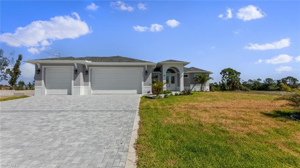 3225 21st TER CAPE CORAL, FL 33993