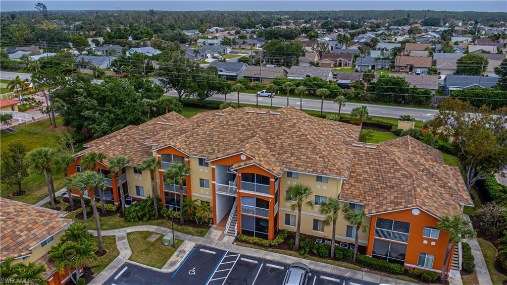6481 Aragon WAY 304 FORT MYERS, FL 33966